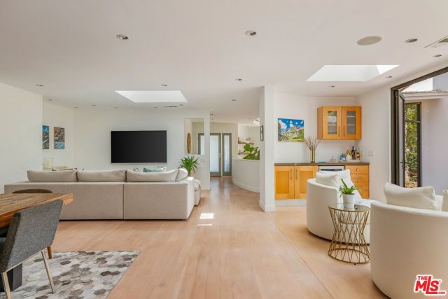 874 N Norman Place, Los Angeles CA: https://media.crmls.org/mediaz/7f223dfe-262b-493a-8b3d-df5c178b7218.jpg