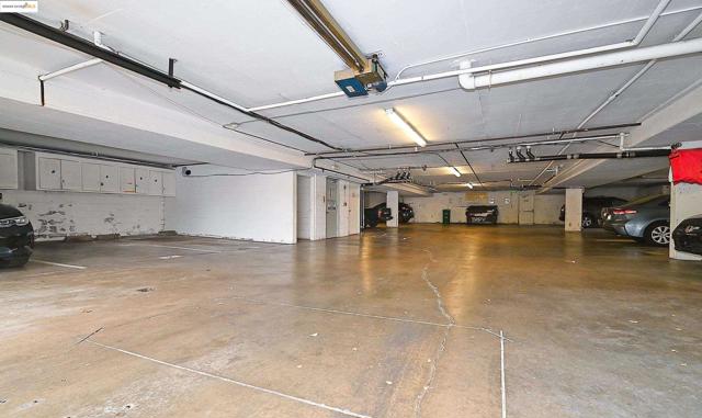 2 Panoramic Way, Berkeley CA: https://media.crmls.org/mediaz/7f226d09-57d4-4903-877b-27a26f1d6e2f.jpg