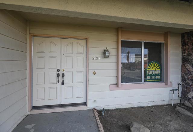 3621 La Mesa Drive, Hayward CA: https://media.crmls.org/mediaz/7f24495e-d52d-4b48-ad35-0f444d620bbc.jpg