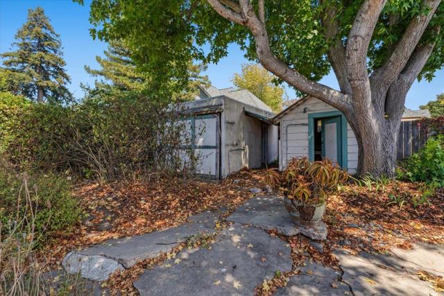 806 Seabright Avenue, Santa Cruz CA: https://media.crmls.org/mediaz/7f24722e-2996-41d9-8df6-97c7df699efc.jpg
