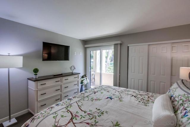 17637 Pomerado Rd, San Diego CA: https://media.crmls.org/mediaz/7f24f82f-266c-4225-8d8a-a394642c7721.jpg