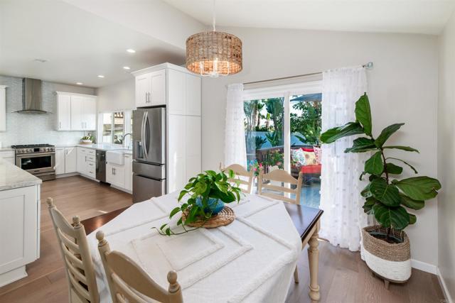 Detail Gallery Image 13 of 40 For 3101 Levante St, Carlsbad,  CA 92009 - 4 Beds | 3 Baths