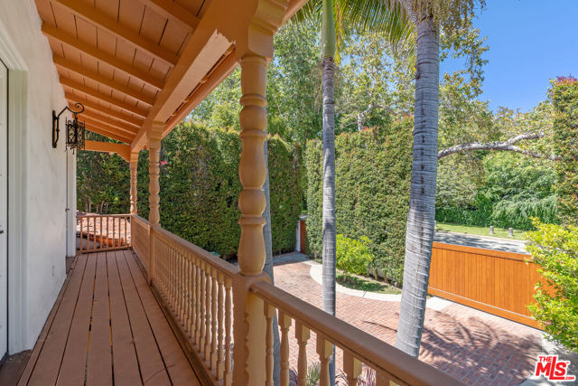 221 S Beverly Glen Boulevard, Los Angeles CA: https://media.crmls.org/mediaz/7f25ff78-43e8-49f9-a16b-4015c69b073f.jpg
