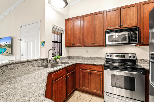 78650 Avenue 42, Bermuda Dunes CA: https://media.crmls.org/mediaz/7f266b7c-d201-404f-b55c-656a8190f37f.jpg