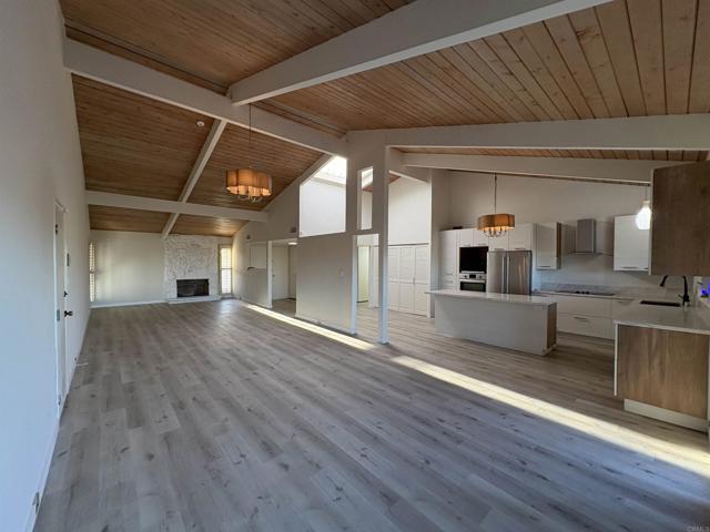 Image 4 of 23 For 5605 Soledad Mountain Rd