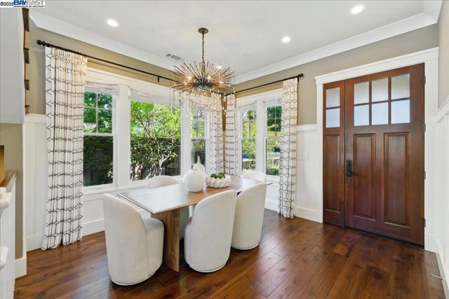 16741 Loma St, Los Gatos CA: https://media.crmls.org/mediaz/7f275f36-1428-49fc-93b7-505eededb047.jpg
