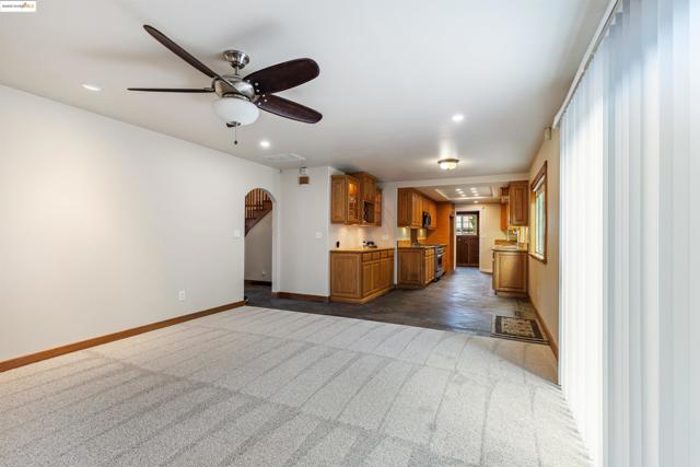 LIVING ROOM W/ FLUSH CANS