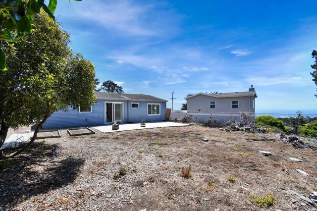 331 Manor Drive, Pacifica CA: https://media.crmls.org/mediaz/7f29773c-06b8-49f7-87cf-405f219f3e17.jpg