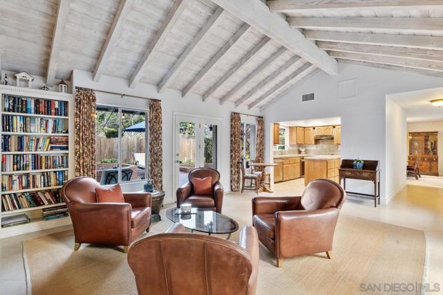 1059 Hymettus Ave, Encinitas CA: https://media.crmls.org/mediaz/7f297eb6-d6c7-4c6c-a245-151b334f967d.jpg