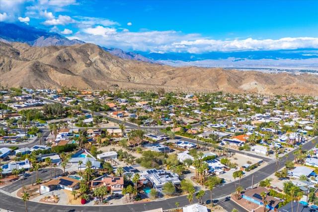 39061 Bel Air Drive, Cathedral City CA: https://media.crmls.org/mediaz/7f29867a-b120-4fa4-b07a-fbc56c0e50fe.jpg