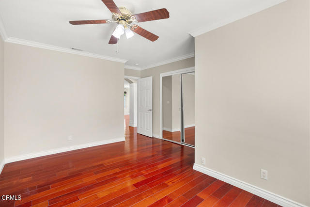 4841 Crown Avenue, La Canada Flintridge CA: https://media.crmls.org/mediaz/7f29ae3c-86df-4ceb-a1a9-6566795c6014.jpg