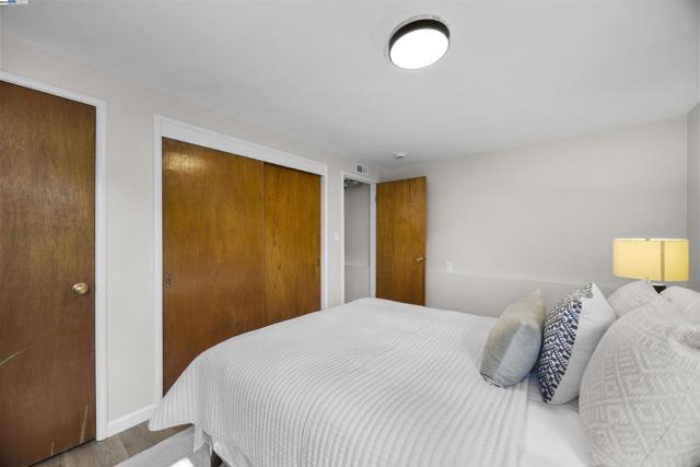 1748 Wesley Ave, El Cerrito CA: https://media.crmls.org/mediaz/7f2b3e77-1b68-4928-8dfd-0525eb25e348.jpg