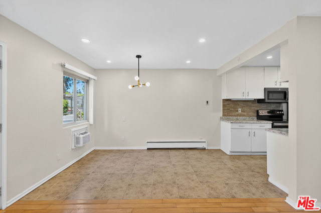 394 S MIRALESTE Drive, San Pedro CA: https://media.crmls.org/mediaz/7f2b6772-c374-4aa7-9cf5-d69d276d73db.jpg