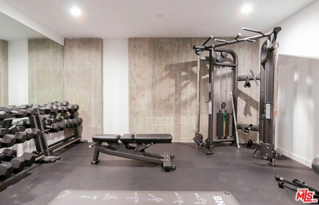 829 Larrabee Street, West Hollywood CA: https://media.crmls.org/mediaz/7f2c0335-baff-479f-bf09-3d8eaf8de1fd.jpg