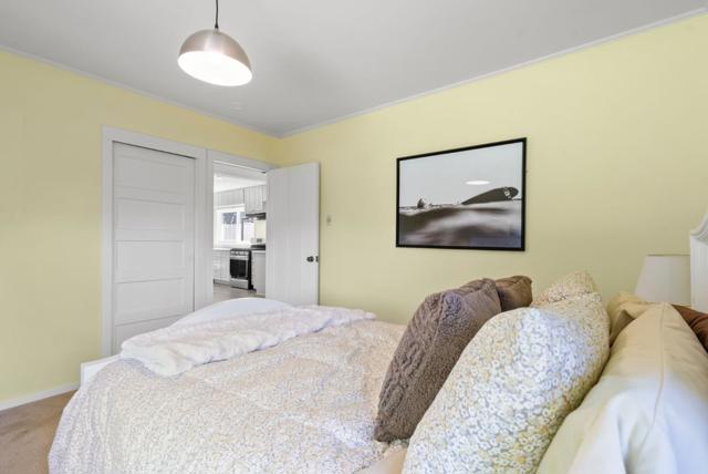 414 Vermont Avenue, Moss Beach CA: https://media.crmls.org/mediaz/7f2c6bb0-854b-4c5b-aff5-ab092cc2668a.jpg