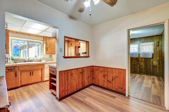 Detail Gallery Image 17 of 49 For 3942 Los Olivos Ln, Glendale,  CA 91214 - 3 Beds | 2 Baths