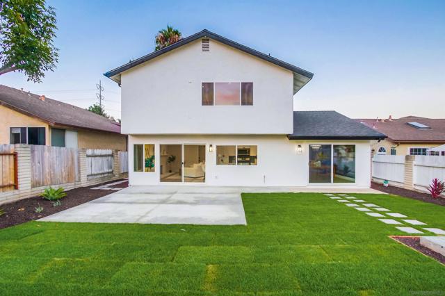13856 Paseo Cardiel, San Diego CA: https://media.crmls.org/mediaz/7f2d5a0e-e580-4280-821b-a3331d439d19.jpg
