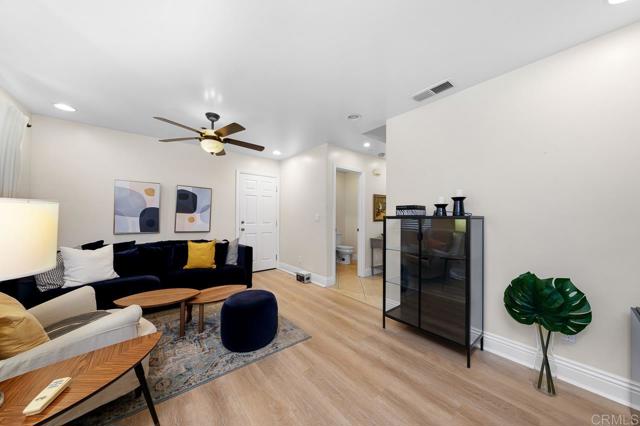 488 Park Way, Chula Vista CA: https://media.crmls.org/mediaz/7f2d9f34-9a77-497c-b291-17c45afb38d8.jpg