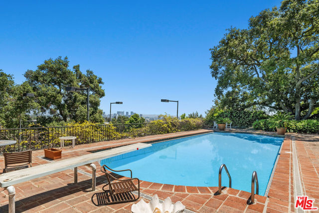 11080 Chalon Road, Los Angeles CA: https://media.crmls.org/mediaz/7f2daaa3-64c1-4aa6-aeda-23f263afb7e8.jpg