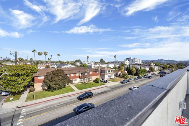 5868 Saturn Street, Los Angeles CA: https://media.crmls.org/mediaz/7f2db93c-31d8-4fb4-b90a-072817e5d460.jpg