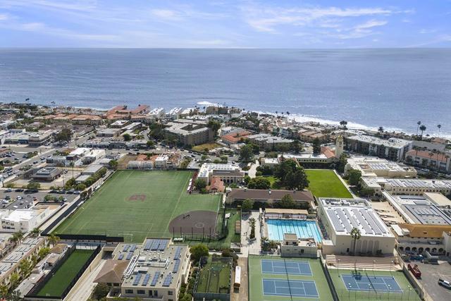 356 Prospect Street, La Jolla CA: https://media.crmls.org/mediaz/7f2ddbb6-a557-4648-821d-44ee23c3473c.jpg