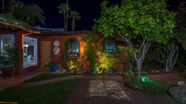 14 Gary Circle, Palm Springs CA: https://media.crmls.org/mediaz/7f2e17fd-1f20-47b7-bb17-d834681f3b2a.jpg