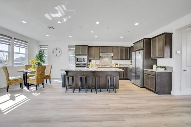 1683 S Ginzburg Street, Mountain House CA: https://media.crmls.org/mediaz/7f30aaa4-fbd8-4ed7-a270-2fed60f562e6.jpg