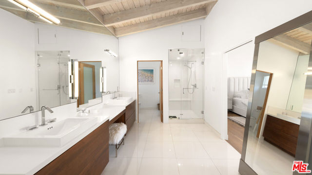 31654 Broad Beach Road photo 36