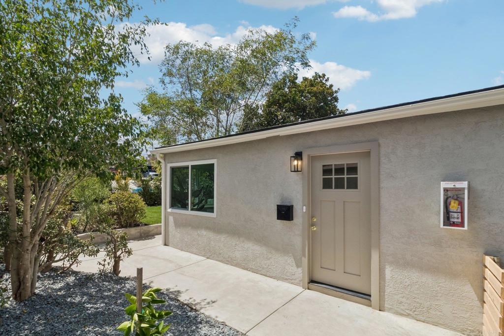 1831 Felton Street - photo 4