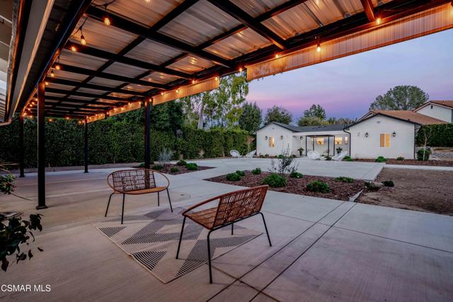 568 Bristol Avenue, Simi Valley CA: https://media.crmls.org/mediaz/7f31f7e1-7983-43f0-9771-619c111155c8.jpg