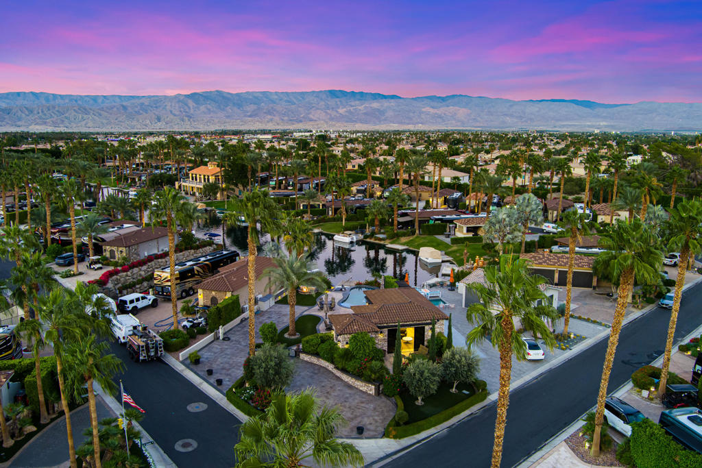 MLS #219139216DA image #4