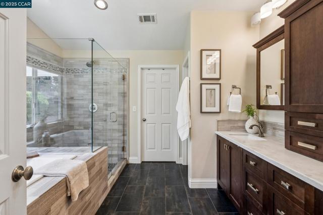 2232 Normandy Cir, Livermore CA: https://media.crmls.org/mediaz/7f32859c-0773-4a0e-bda4-46364e16db12.jpg