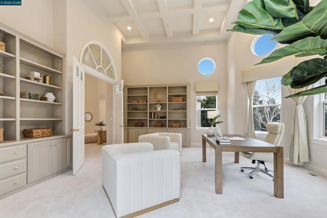 2981 GRAPEVINE TER, Fremont CA: https://media.crmls.org/mediaz/7f338355-bb69-456b-98fe-105d58571032.jpg