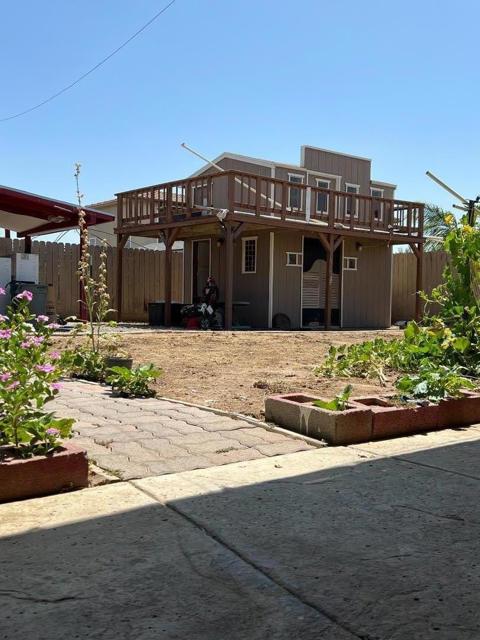 6431 E Cortland Ave, Fresno CA: https://media.crmls.org/mediaz/7f342404-9de3-486b-a4dd-884e752b82f8.jpg