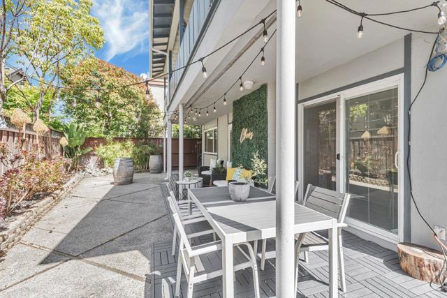 633 Highland Avenue, San Mateo CA: https://media.crmls.org/mediaz/7f34954a-ef5c-403a-b1df-d1a89d297855.jpg