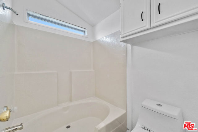 235 S Beach Boulevard, Anaheim CA: https://media.crmls.org/mediaz/7f34a37a-eb03-4e5c-831b-816c9c571134.jpg