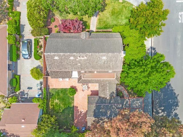 632 Saint Claire Drive, Palo Alto CA: https://media.crmls.org/mediaz/7f36a137-c827-42b0-84bc-0b6eef097422.jpg