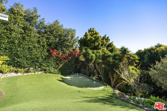 Drew Fenton | 11215 W Sunset Boulevard Los Angeles CA | MLS: 7520415 Drew Fenton | 11215 W Sunset Boulevard Los Angeles CA | MLS: 7520415