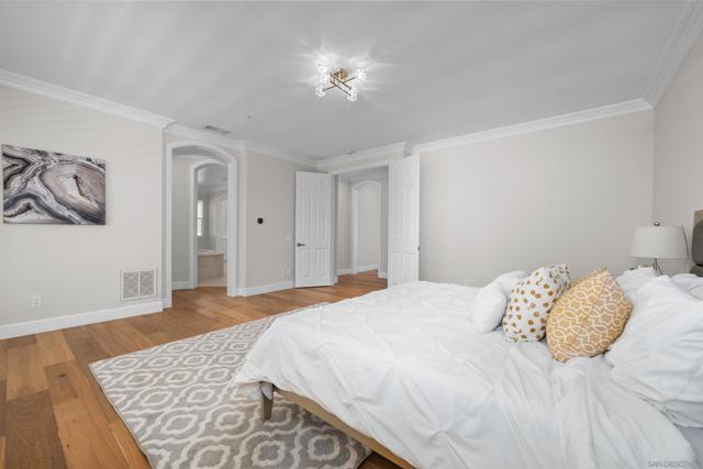 836 Jensen Ct., Encinitas CA: https://media.crmls.org/mediaz/7f372b23-15f1-45c3-a8c5-89dba2d38c9d.jpg