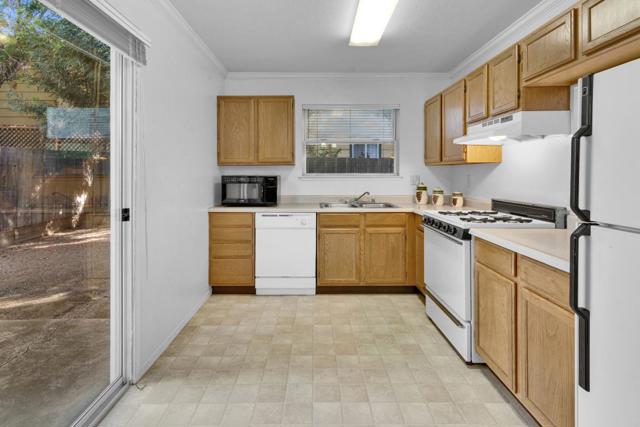 310 Mustang Court, King City CA: https://media.crmls.org/mediaz/7f373d89-3e98-479c-959b-5b58df60f679.jpg