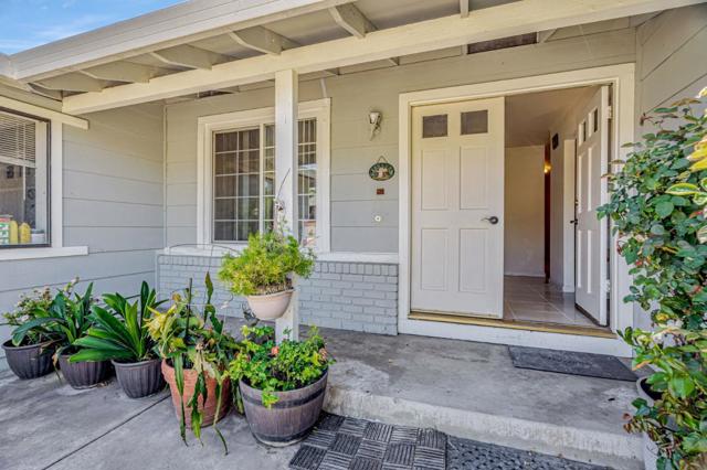 4763 Plainfield Drive, San Jose CA: https://media.crmls.org/mediaz/7f3740bf-d128-40d4-acfb-cbf08e69b77e.jpg