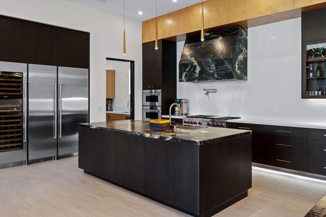 77300 Coyote Creek, Indian Wells CA: https://media.crmls.org/mediaz/7f379de4-40ac-48d4-a088-7ca7cc883fea.jpg