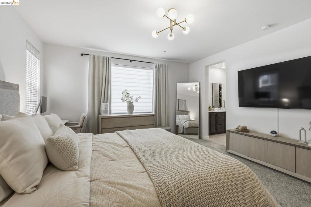 https://media.crmls.org/mediaz/7f37b3d2-7e51-4ad2-a565-41f8b158bb05.jpg?preset=X-Large