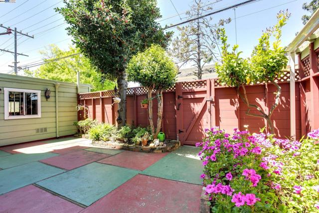Image 33 of 36 For 2101 Alameda Ave