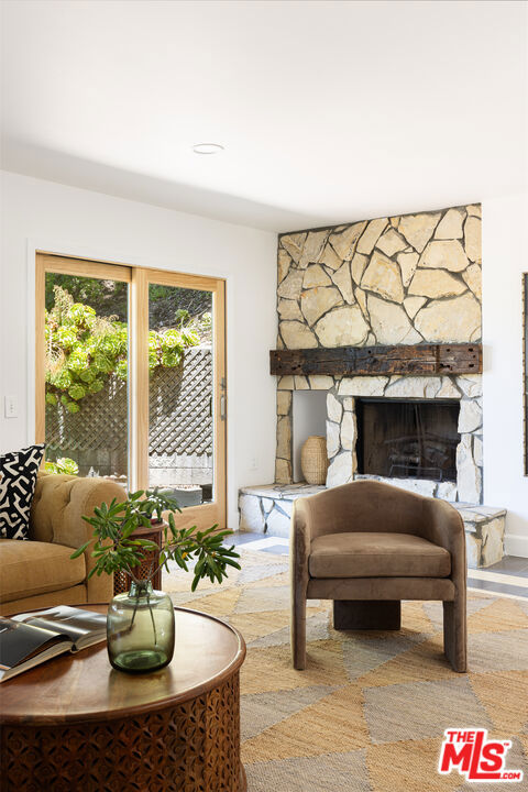 2806 Sunday Trail, Los Angeles CA: https://media.crmls.org/mediaz/7f380194-f311-4e3c-8a02-27830719300d.jpg