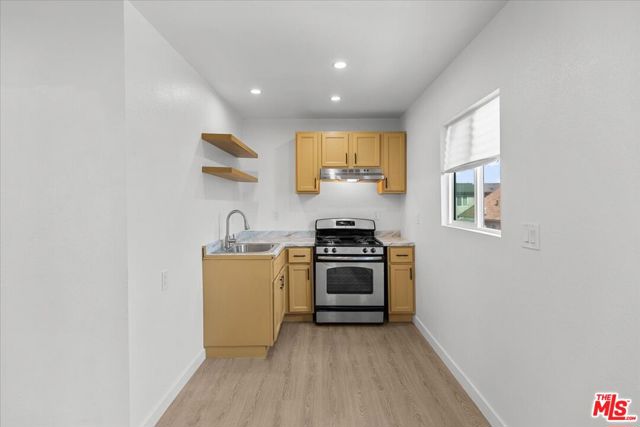 Image 3 of 28 For 4504 Menlo Avenue