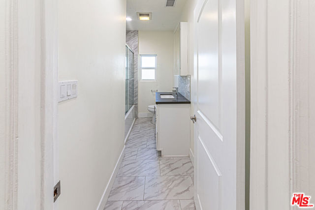 801 N Alexandria Avenue, Los Angeles CA: https://media.crmls.org/mediaz/7f391b86-a549-4fa0-84eb-447f7e799087.jpg