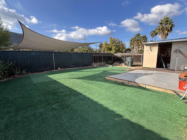 8209 8211 Jema Way, Lakeside CA: https://media.crmls.org/mediaz/7f39d521-7585-4abc-8242-810d55db6e2d.jpg