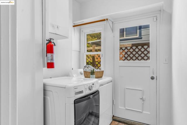 7231 Plank Ave, El Cerrito CA: https://media.crmls.org/mediaz/7f3a26c7-2a49-4bbd-a147-f33f4fa043b3.jpg