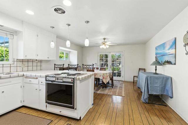 5222 Keystone Drive, Fremont CA: https://media.crmls.org/mediaz/7f3a94dd-a492-45d6-8fac-c400d94166eb.jpg